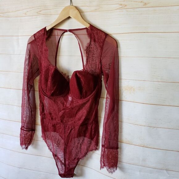 Victoria's Secret Eyelash Lace Mesh Sheer Thong Bodysuit Teddy Long Sleeve 36C - Picture 4 of 16